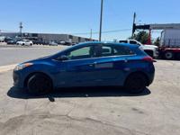 2016 Hyundai Elantra GT NEW TIRES! HEATED SEATS! LOTS OF CARGO SPACE! - Image 3