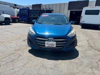 2016 Hyundai Elantra GT NEW TIRES! HEATED SEATS! LOTS OF CARGO SPACE! - Image 9