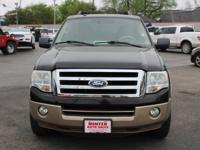 2014 Ford Expedition 2WD 4dr XLT _Ford_ _Expedition_ _Sedan_ - Image 4