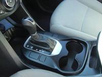 2017 Hyundai Santa Fe AWD rear cam low miles alarm 4cyl mpg++ records Escondido - Image 8