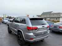 2015 JEEP GRAND CHEROKEE LIFTED 4X4 / LOADED *** 1 OWNER *** FEASTERVILLE - Image 6