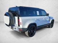 2023 Land Rover Defender SE AWD All Wheel Drive SUV Electric AUTONATION-Friday December 26th-Call to confirm - Image 6