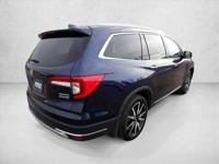 2022 Honda Pilot Touring 8-Passenger AWD All Wheel Drive SUV AUTONATION-Friday December 26th-Call to confirm - Image 5