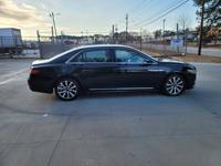 2017 Lincoln Continental Lake City - Image 10