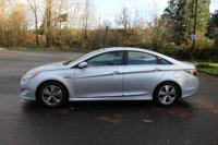 2012 Hyundai Sonata Hybrid - Efficient, Comfortable, and Affordable Lancaster Dr Se Salem OR 97317 - Image 8