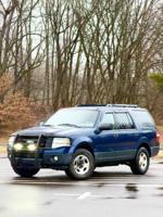 2011 Ford Expedition XLT V8 4x4 Bensalem - Image 2