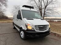 2018 MERCEDES-BENZ SPRINTER 3500 HIGH TOP 144»WB CAREER FREEZER/REEFER Philadelphia pa - Image 2