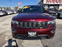 2017 Jeep Grand Cherokee Laredo 4x2 4dr SUV - Image 3