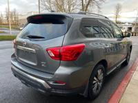 2019 Nissan Pathfinder SL 4WD Fully Loaded *Only 47k Miles 1-Owner* Financing Available - Image 4