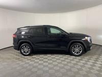 2022 GMC Terrain SLT Stop In Save !! + Auto Town GMC - Image 3