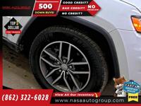 2018 Jeep Grand Cherokee Laredo E 4x2 4 x 2 4-x-2 Ltd Avail The price in this ad is the downpayment - Image 8