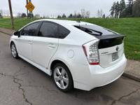 2011 Toyota Prius Hybrid 1.8L 4 Cyl 4DR Hatchback AC/PWR/Runs Great Salem - Image 5