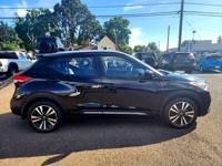 2020 Nissan Kicks SR Hatchback Wilkins Auto Center - Image 5