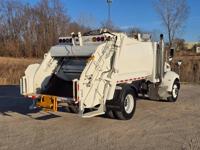 2013 PETERBILT 337 8YD LOADMASTER PACKER TRASH TRUCK AUTO AC UNDER CDL Saint Joseph MO - Image 8