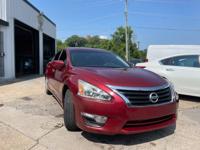 2014 NISSAN ALTIMA - GREAT MILEAGE + CONDITION!!! Nashville - Image 4