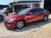 2014 NISSAN ALTIMA - GREAT MILEAGE + CONDITION!!! Nashville - Image 5