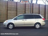 2006 Toyota Sienna LE 7 Passenger 4dr Mini Van East Brunswick, NJ - Image 3