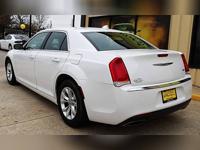 2015 Chrysler 300 Limited 4dr Sedan - Image 8