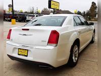 2015 Chrysler 300 Limited 4dr Sedan - Image 9