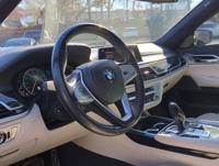 2019 BMW 7 Series 750i Call (678) 721-8304 to confirm availability - AUTONATION - Image 7