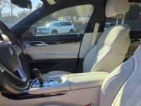 2019 BMW 7 Series 750i Call (678) 721-8304 to confirm availability - AUTONATION - Image 8