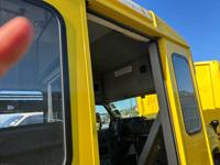 2020 Shuttle bus parts or all Ford E450 seats windows etc pasadena - Image 7