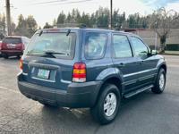 💥1 OWNER 2005 Ford Escape XLS 4X4 CARPLAY NAV💥 South Salem - Image 5