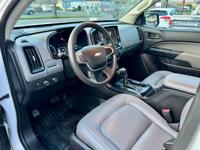 💥CLEAN 2019 Chevy Colorado 4X4 W/T LOCKING METAL BED COVER💥 South Salem - Image 9