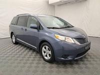 2016 Toyota Sienna Mini Van LE 8-Pass Passenger Van Autos of Chicago - Image 5