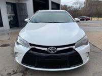 2015 TOYOTA CAMRY - GREAT CONDITION!!! Nashville - Image 3