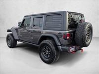 2019 Jeep Wrangler Unlimited Rubicon 4x4 4WD SUV Electric Call (224) 207-8552 to confirm availability - AUTONATION - Image 9