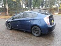 13 TOYOTA PRIUS HYBRID + EASY FINANCING AVAILABLE DOWN AFFORDABLE CARS! TRUCKS! AND SUVS! - Image 8