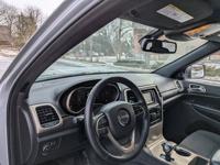 2015 Jeep Grand Cherokee Laredo 4x4 4WD SUV Call (224) 207-8552 to confirm availability - AUTONATION - Image 10