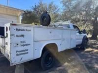 2006 Ford F-550 Super Duty 4X2 2dr Regular Cab 140.8 200.8 in. WB + M.K. Auto Sales Services Inc - Image 5