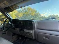 2006 Ford F-550 Super Duty 4X2 2dr Regular Cab 140.8 200.8 in. WB + M.K. Auto Sales Services Inc - Image 9