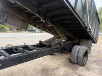 2004 Ford F-550 Super Duty 4X2 2dr Regular Cab 140.8 200.8 in. WB + M.K. Auto Sales Services Inc - Image 10