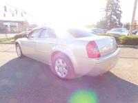 2006 Chrysler 300 C sedan Linen Gold Metallic Pearl CALL 503-836-3777 FOR AVAILABILITY - Image 10