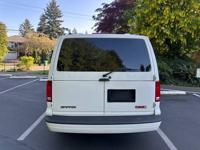 2004 GMC Safari seattle - Image 5