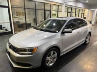2011 Volkswagen Jetta TDI Sedan 4D 4-Cyl, Turbo Diesel, 2.0 Liter - CU multnomah county - Image 3