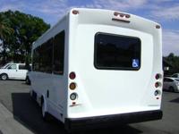 2014 Ford E450 20-Passenger Wheelchair Lift Bus RV Camper Cargo Van LOW MILES! ONLY 84,000 ORIGINAL LOW MILES! WOW LOW LOW MILES! - Image 8