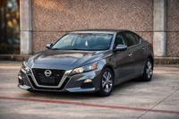 2022 Nissan Altima 2.5 S — Clean Title, Backup Cam, Safety Tech 🔥 Houston - Image 2