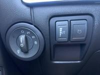 Clean 1 Owner 2011 Lincoln MKZ 73K Miles Fully Loaded Clean Title Star Yelp Rating - Financing Available - Image 10