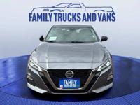 2021 Nissan Altima SR Intelligent AWD _Nissan_ _Altima_ _Sedan_ - Image 9