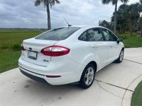 2017 Ford Fiesta SE Hatchback 4D Jacksonville Beach - Image 4