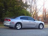 2011 Dodge Charger SE 4dr Sedan East Brunswick, NJ - Image 5