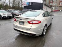 2015 Ford Fusion SE Sedan Premium Spec Seattle - Image 6