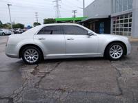 2012 CHRYSLER 300 WAUKEGAN, ILLINOIS - Image 5
