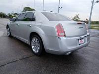 2012 CHRYSLER 300 WAUKEGAN, ILLINOIS - Image 8
