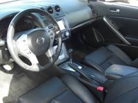 2008 Nissan Altima Coupe 3.5 Se leather Michelins every record low mi Escondido - Image 7