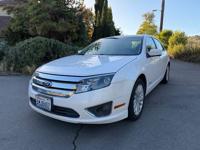 2010 Ford Fusion Hybrid | 40+ MPG | Clean title | Reliable Vancouver